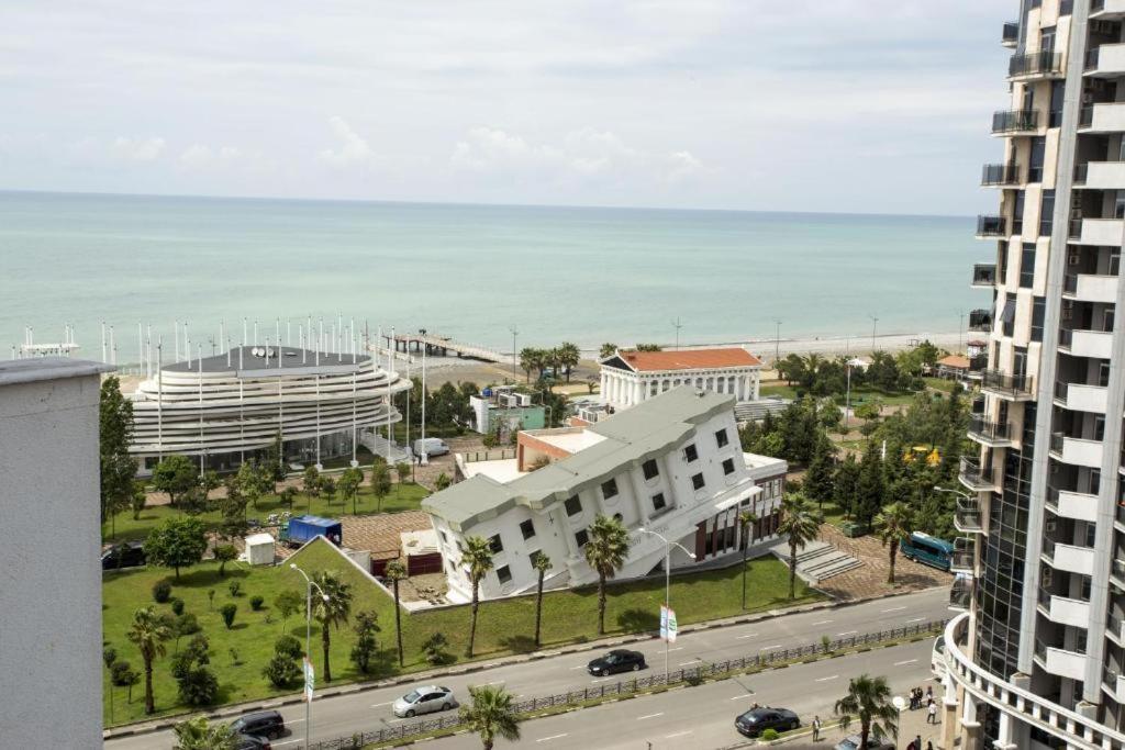 Apartment On Sherif Khimshiashvili Street 15B Batumi Exteriér fotografie